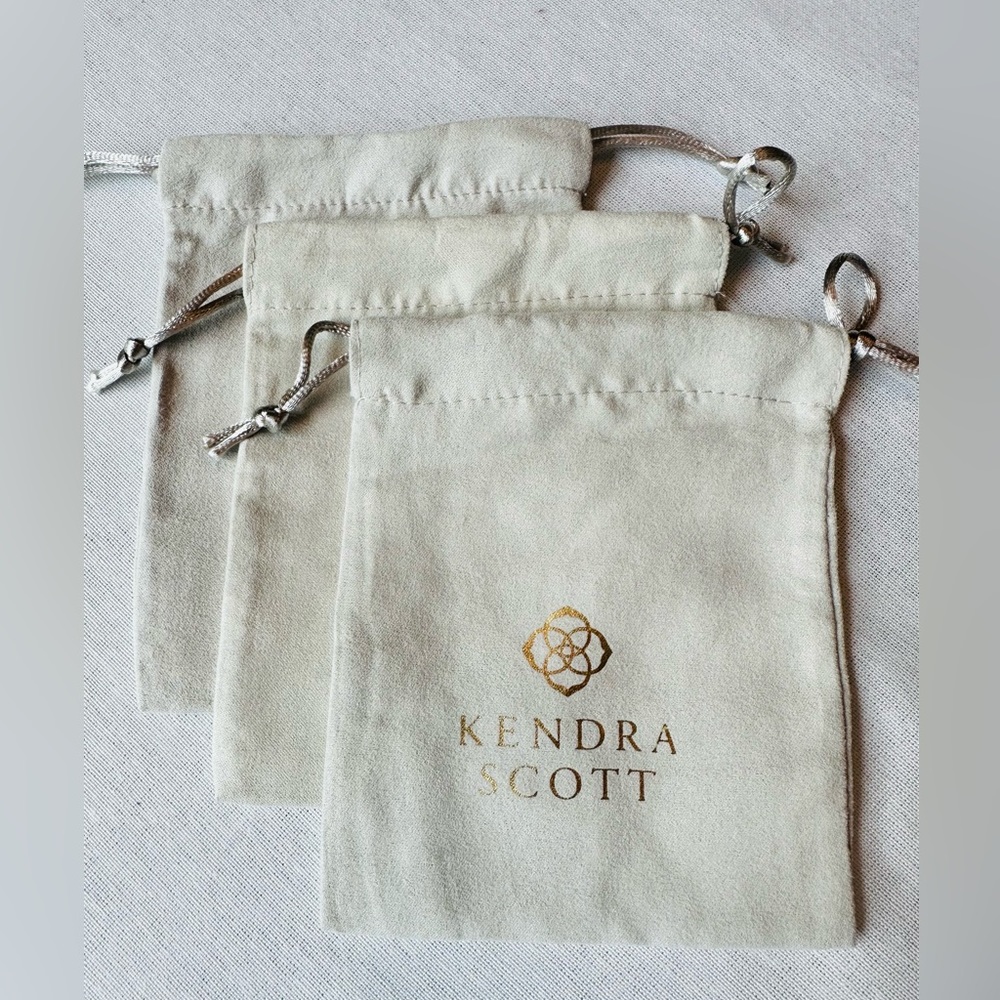 🎀 3 PIECE SET KENDRA SCOTT JEWELRY DUST BAGS❣️ EXCELLENT CONDITION 🔥